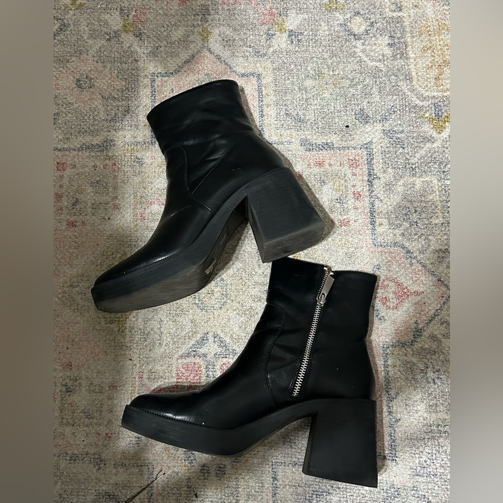 Princess Polly black boots